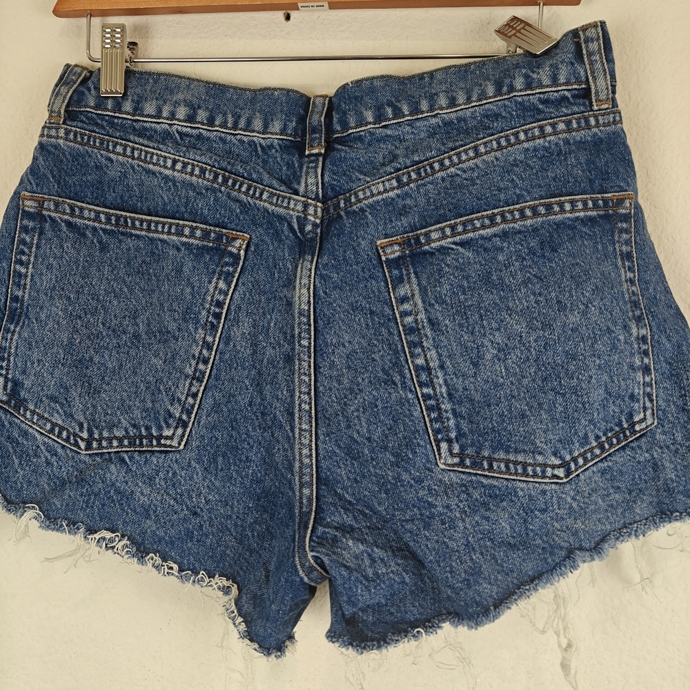 Reformation Charlie High-Rise Frayed Denim Shorts – Iskar Wash, Size 29 - Picture 10 of 11